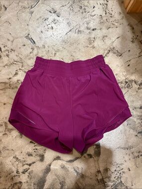 lululemon hotty hot high-rise shorts